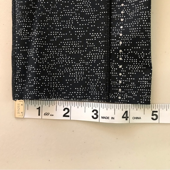 Lululemon Fast & Free Crop II sz 4 - Picture 8 of 11